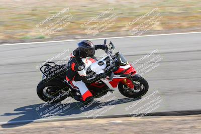 media/Feb-05-2023-Classic Track Day (Sun) [[c35aca4a42]]/Group 2/session 1 turn 9/